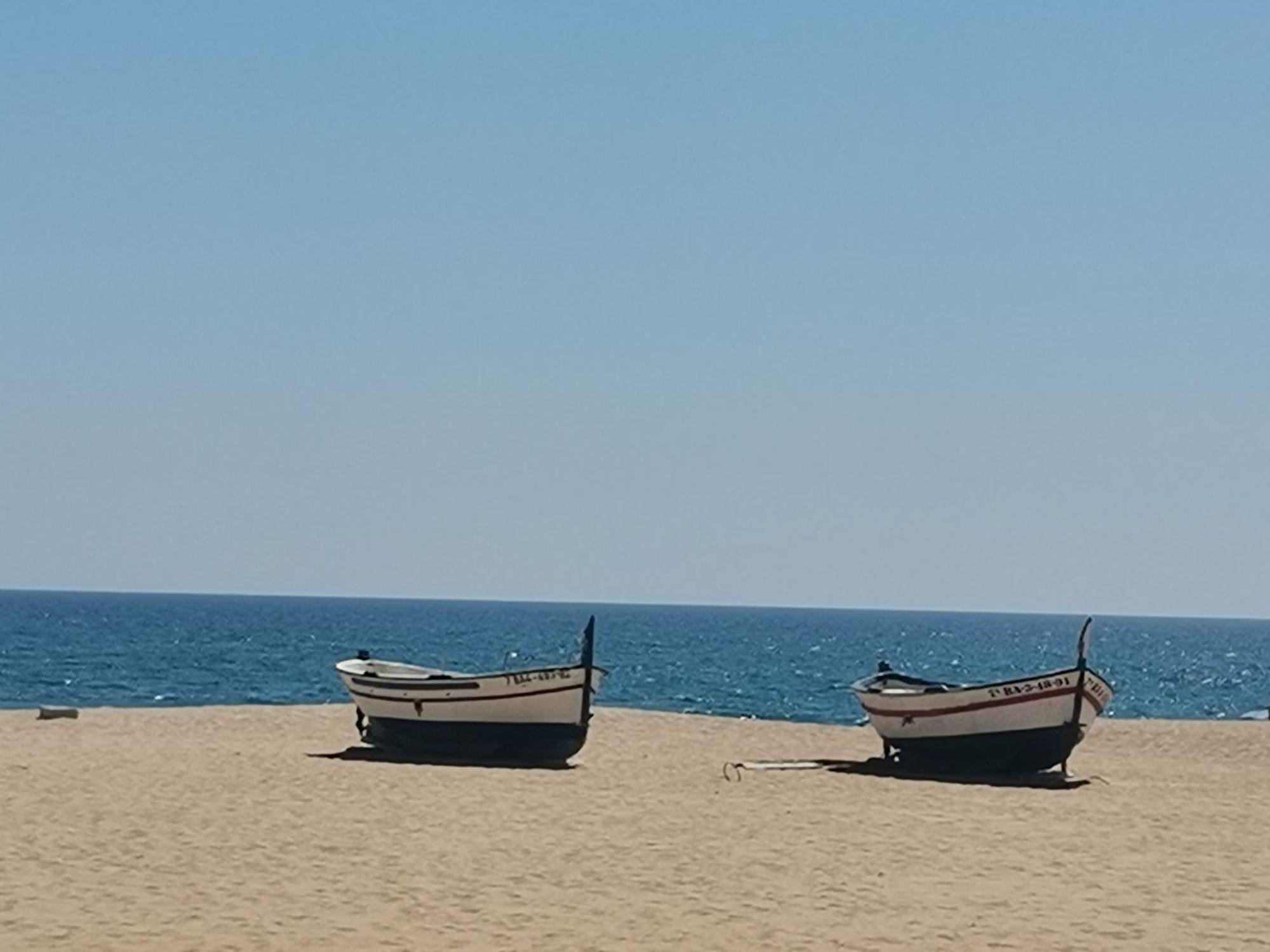 Apartamento Centrico En Calella Esterno foto